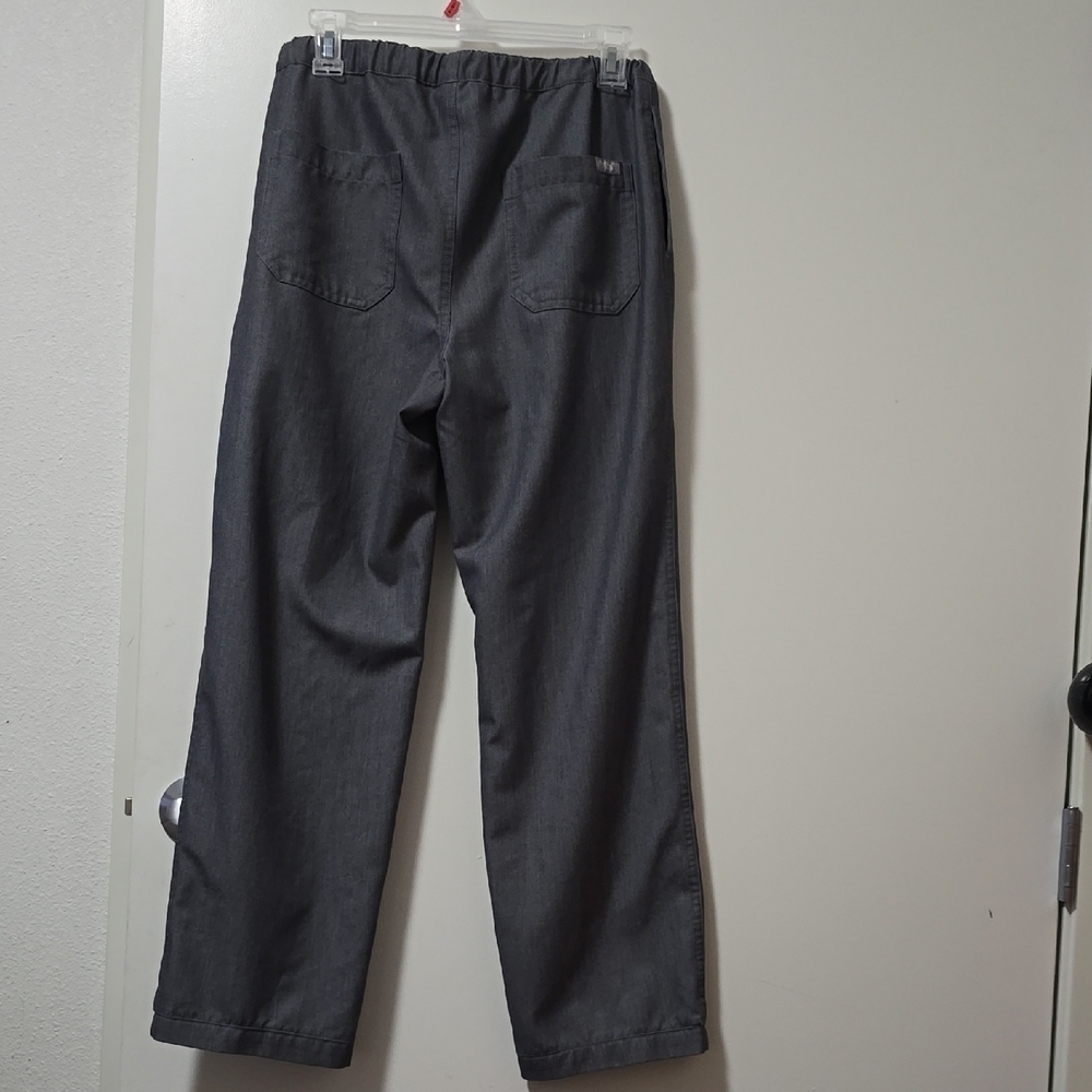 Figs Gray and Green Joggers with Relaxed Fit - Picture 6 of 9